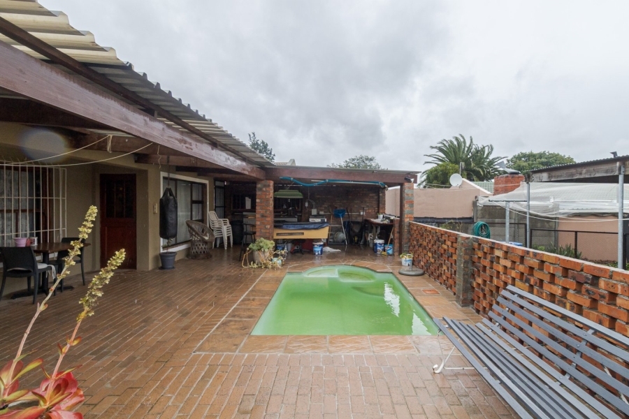 4 Bedroom Property for Sale in Highbury Western Cape